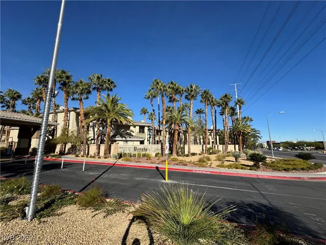 $1,250 | 7107 South Durango Drive, Unit 308, Las Vegas, NV 89113