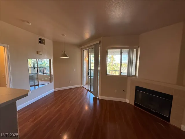 $1,250 | 7107 South Durango Drive, Unit 308, Las Vegas, NV 89113