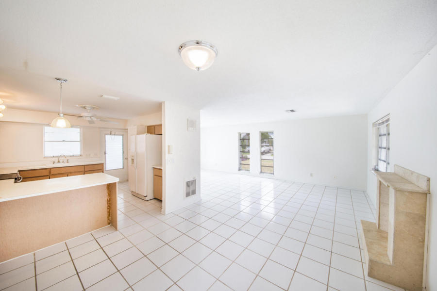169 East 30th Street Riviera Beach, FL 33404 - Photo 22 of 25 0021_348ad60a-c042-49a3-b1f2-3feec88a46c