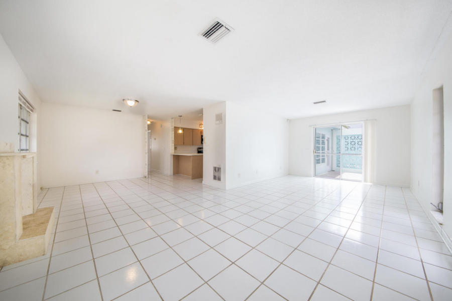 169 East 30th Street Riviera Beach, FL 33404 - Photo 23 of 25 0022_a993cdfa-2f2c-4d15-8e1c-4df62a74778