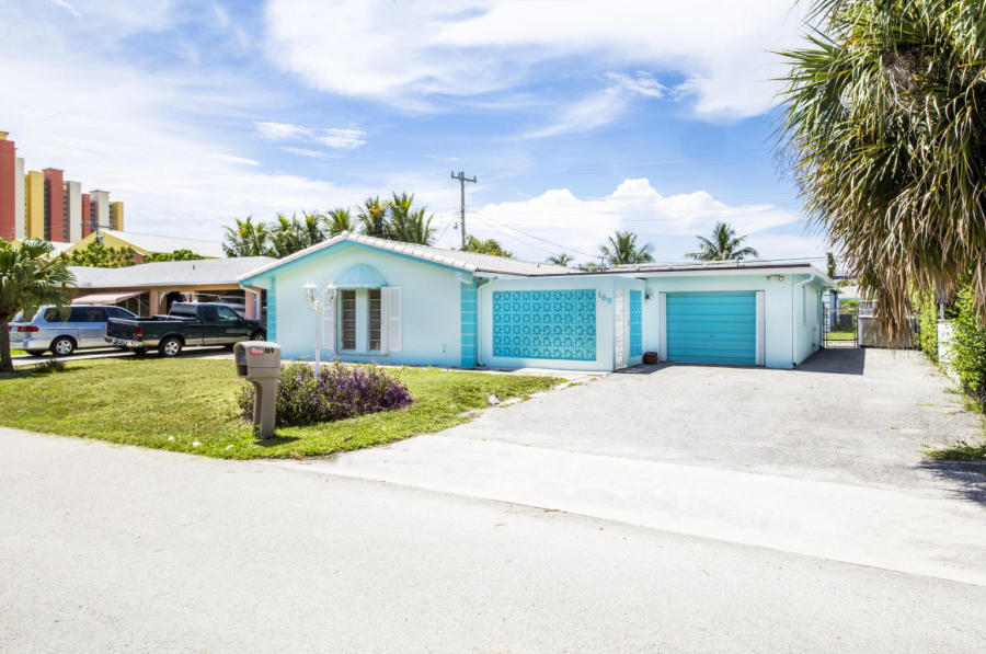 169 East 30th Street Riviera Beach, FL 33404 - Photo 9 of 25 0007_fc7ec18e-d9c6-48f7-a3c6-e74ea31a8fd