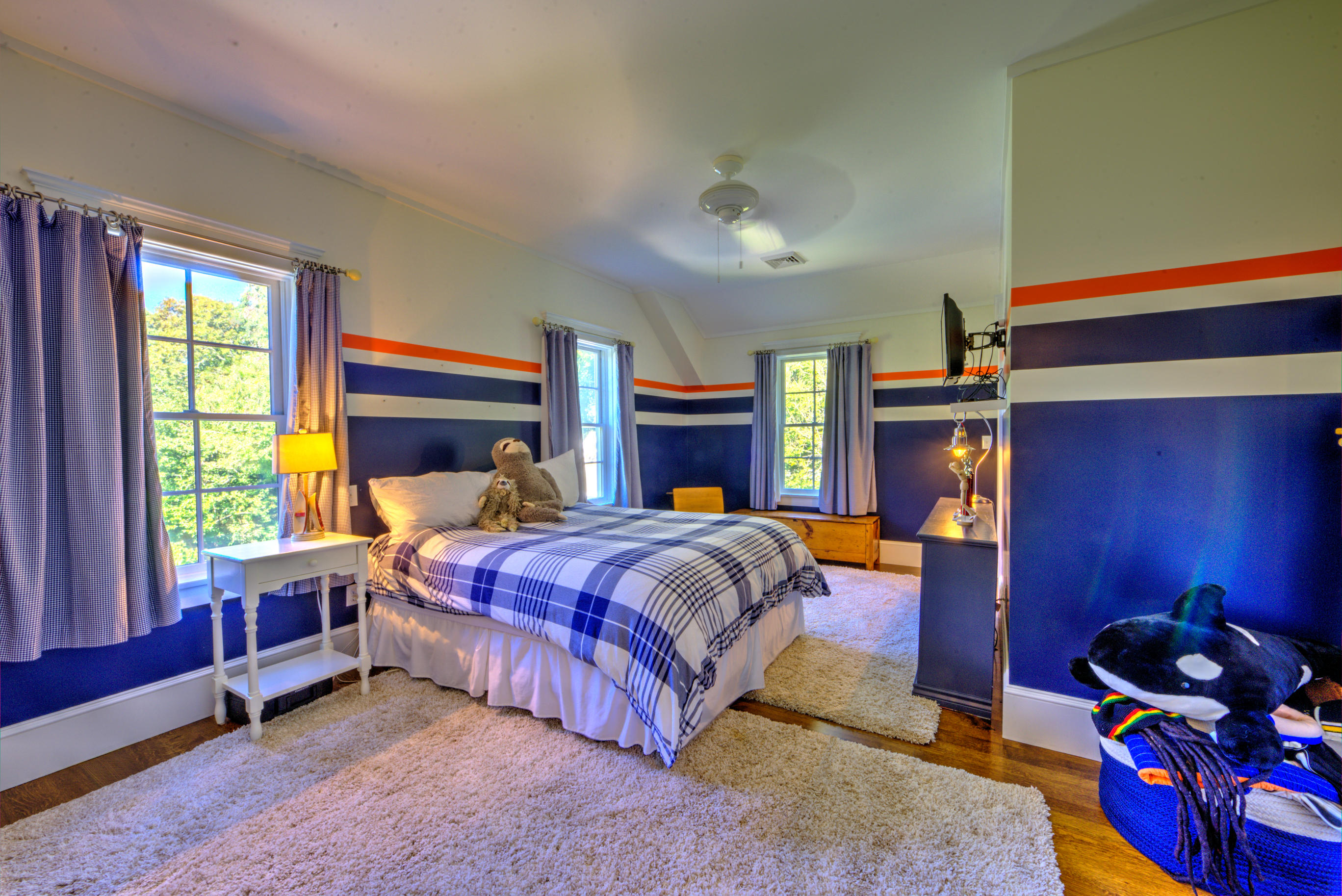 360 Main Street Osterville, MA 02655 - Photo 19 of 29 a bed room with a bed and a window