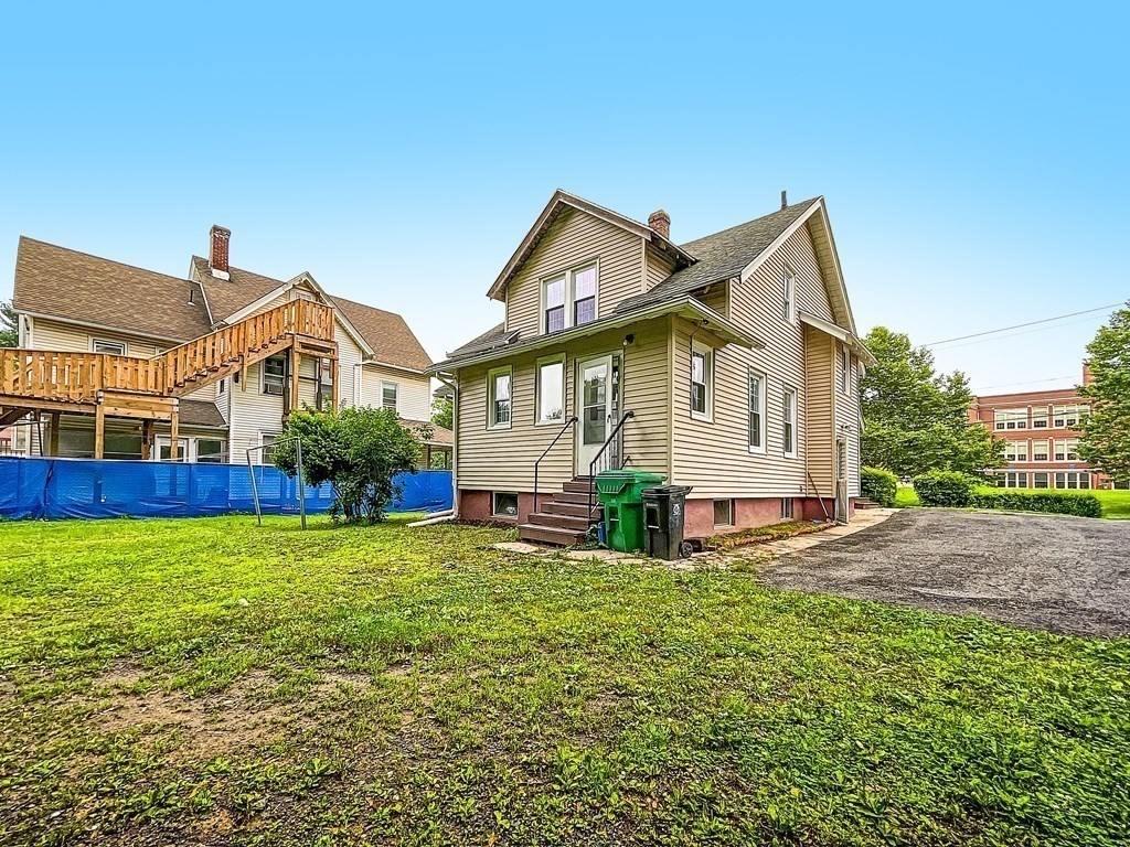 116 Hampden Street, Unit 116 Chicopee, MA 01013 - Photo 10 of 10