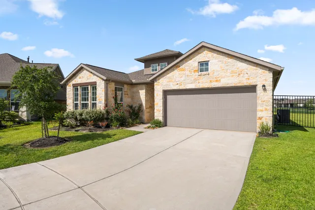 $2,600 | 2404 Ocean Key Drive, Texas City, TX 77568