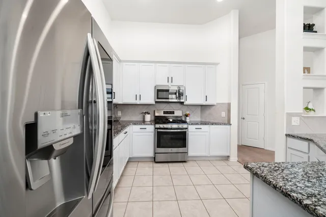 $2,600 | 2404 Ocean Key Drive, Texas City, TX 77568