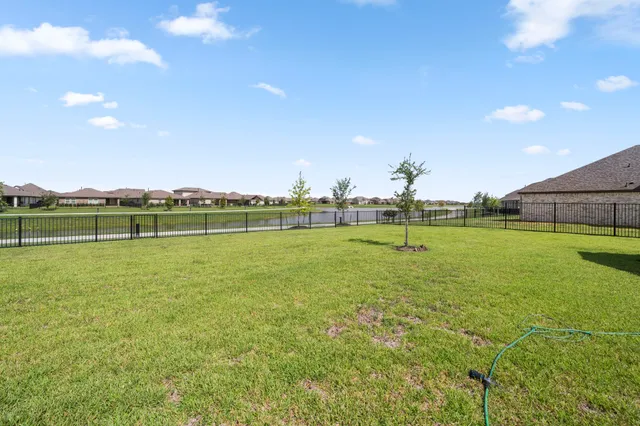 $2,600 | 2404 Ocean Key Drive, Texas City, TX 77568