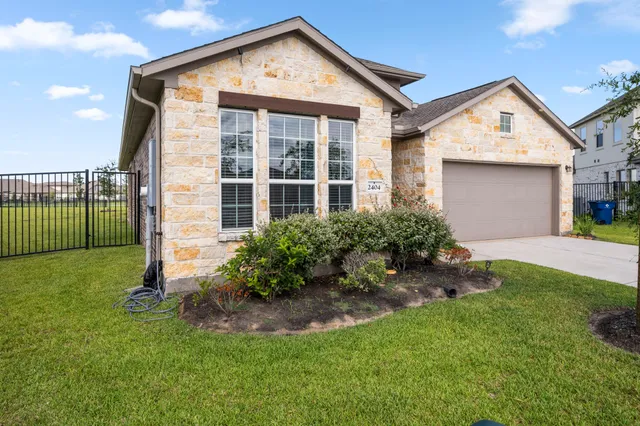 $2,600 | 2404 Ocean Key Drive, Texas City, TX 77568