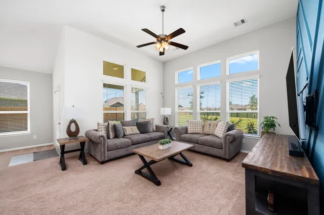 $2,600 | 2404 Ocean Key Drive, Texas City, TX 77568