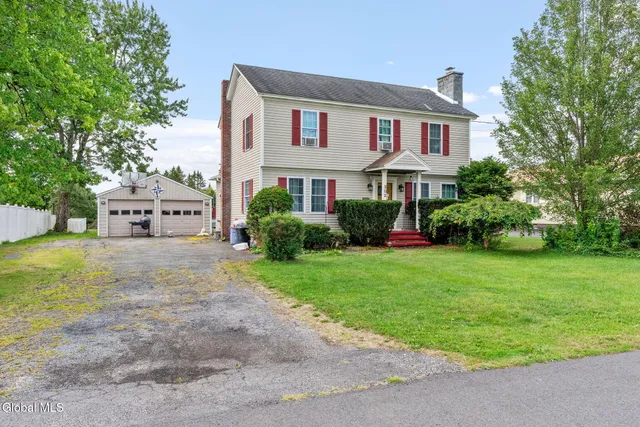 $289,000 | 302 Pennsylvania Avenue, Johnstown, NY 12095