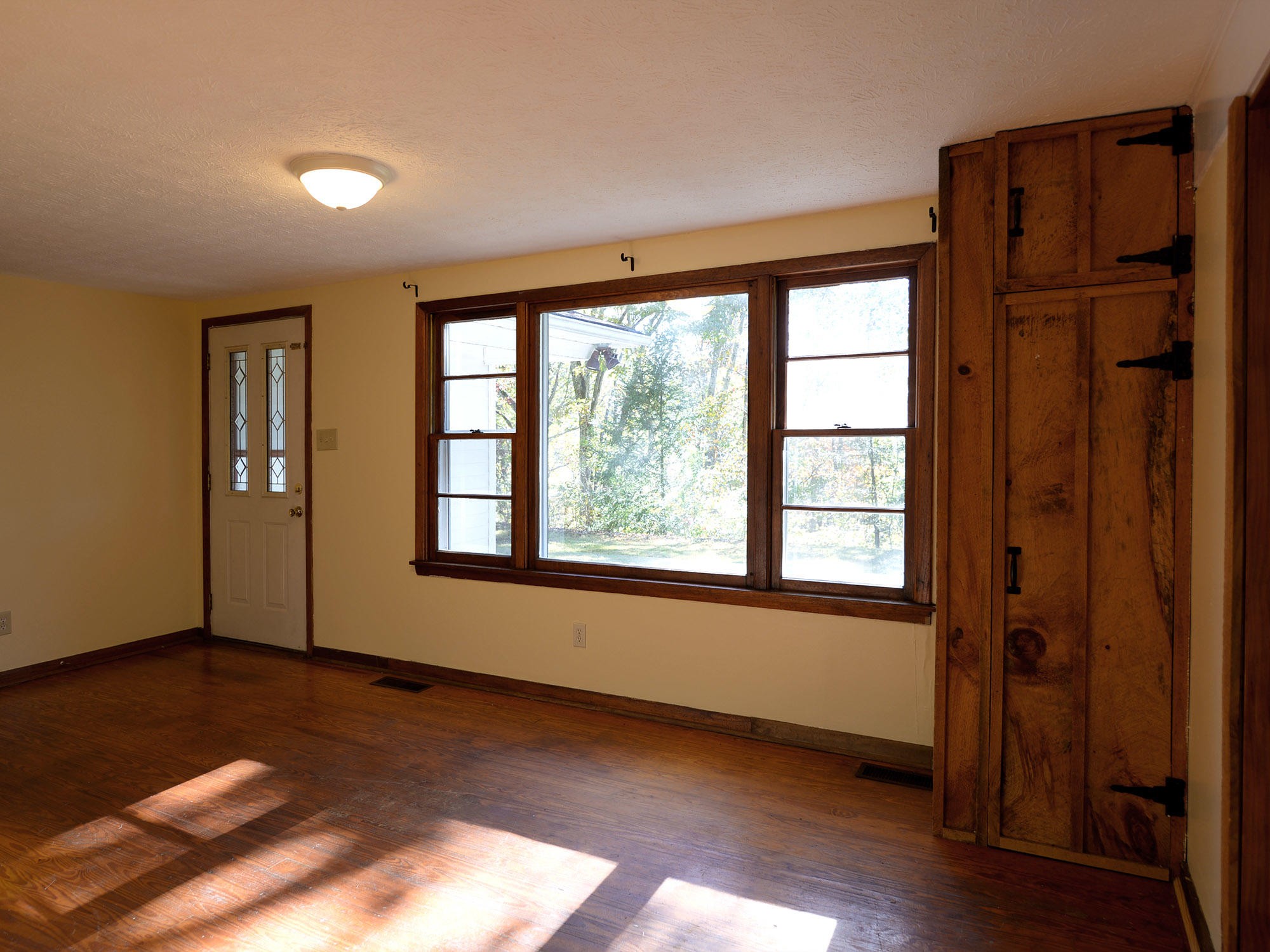 681 Johnson Road Oliver Springs, TN 37840 - Photo 3 of 25 Gallery Image 3