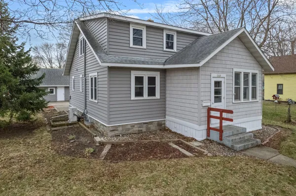 $259,900 | 1628 Ford Avenue North, Glencoe, MN 55336