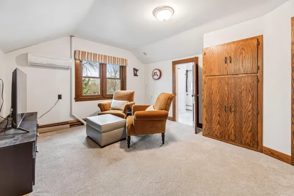 $259,900 | 1628 Ford Avenue North, Glencoe, MN 55336