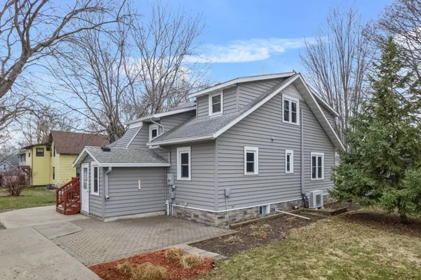 $259,900 | 1628 Ford Avenue North, Glencoe, MN 55336