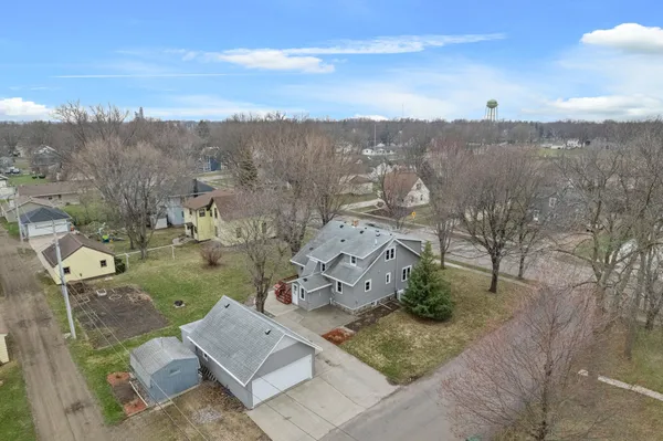 $259,900 | 1628 Ford Avenue North, Glencoe, MN 55336