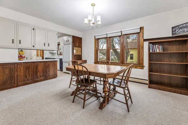 $259,900 | 1628 Ford Avenue North, Glencoe, MN 55336