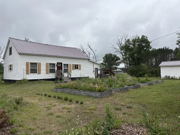 $215,000 | 8465 South Michcon Avenue, Baldwin, MI 49304