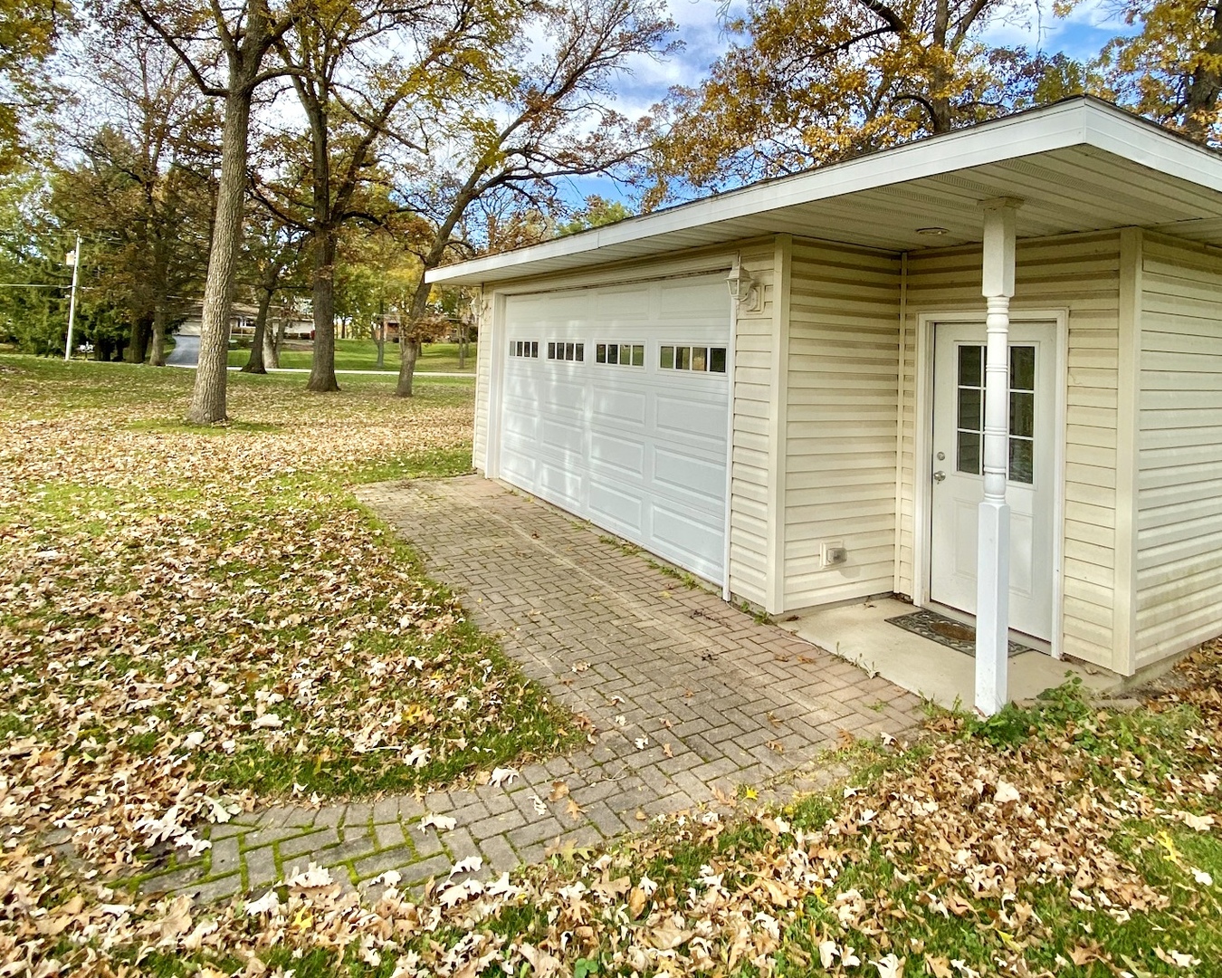 21210 Robin Road Harvard, IL 60033 - Photo 18 of 33 Gallery Image 18