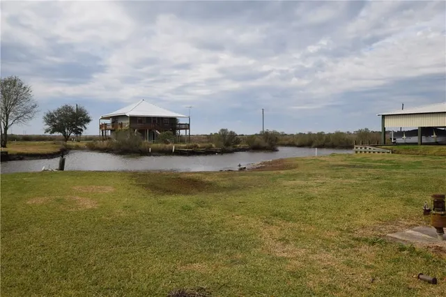 $99,900 | 9454 Big Lake Road, Lake Charles, LA 70605