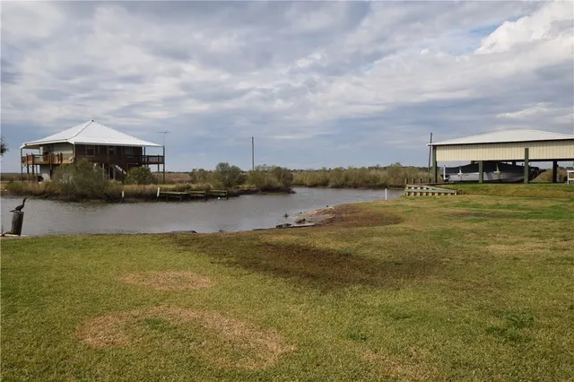 $99,900 | 9454 Big Lake Road, Lake Charles, LA 70605
