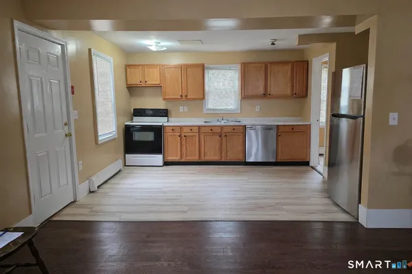 $1,700 | 19 Goff Street, Meriden, CT 06451