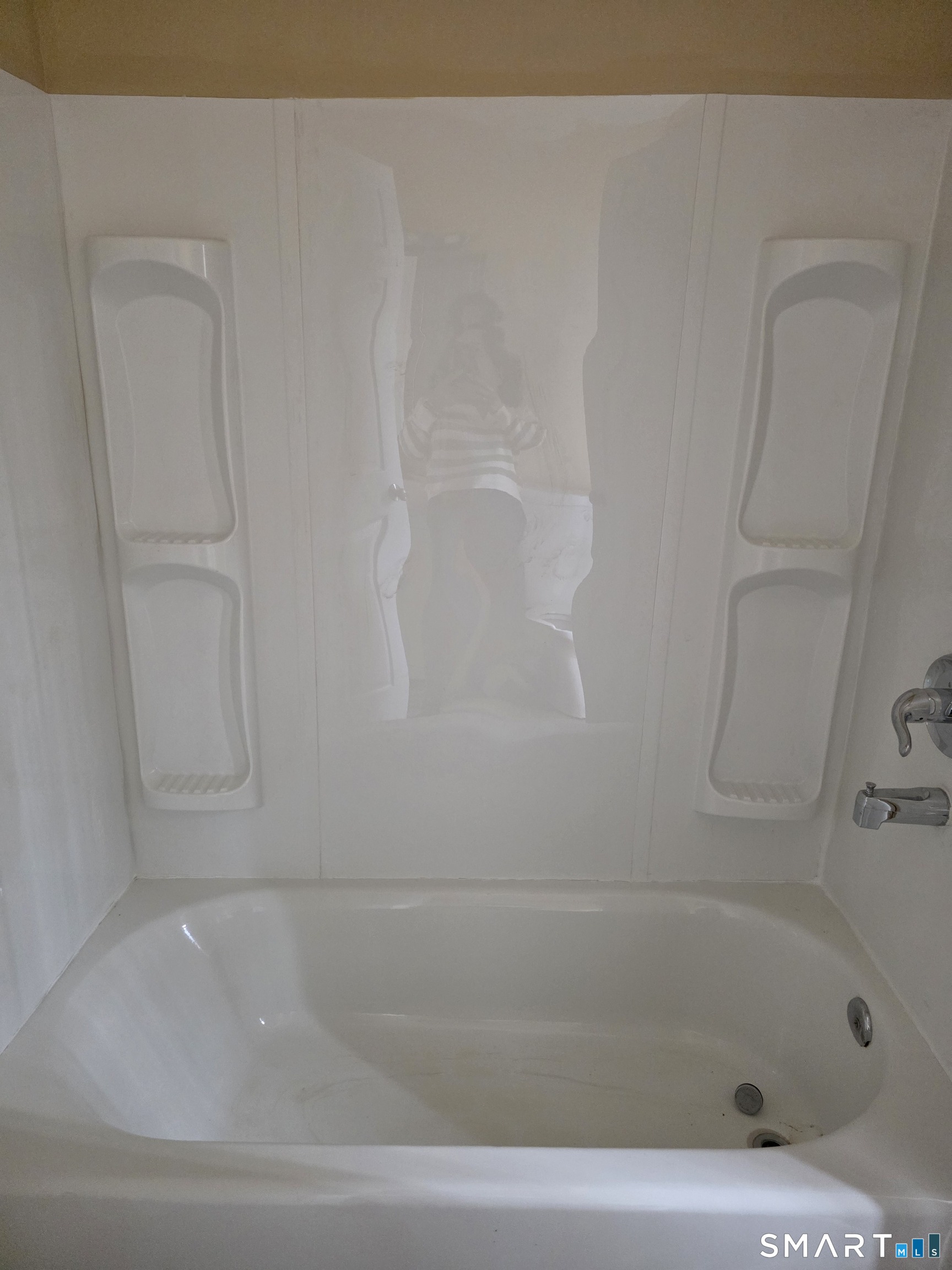 19 Goff Street Meriden, CT 06451 - Photo 7 of 8