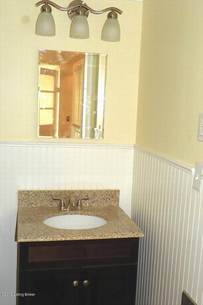 14412 Oldham Acres Road Prospect, KY 40059 - Photo 25 of 42 Looking into the spacious half bath.