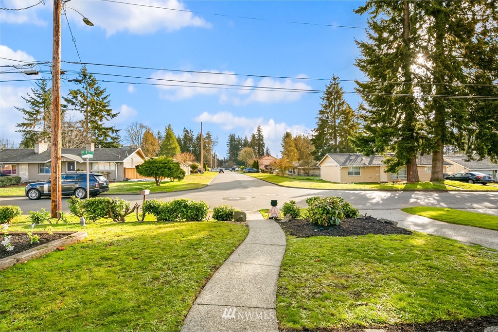 3518 Northeast 9th Street Renton, WA 98056 - Photo 28 of 28