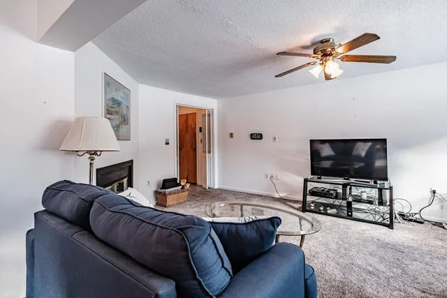 $749,900 | 21 Daffodil Court, Unit 16, Naples, ME 04055