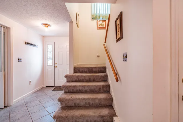 $749,900 | 21 Daffodil Court, Unit 16, Naples, ME 04055