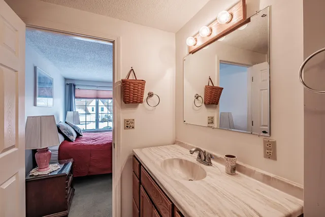 $749,900 | 21 Daffodil Court, Unit 16, Naples, ME 04055