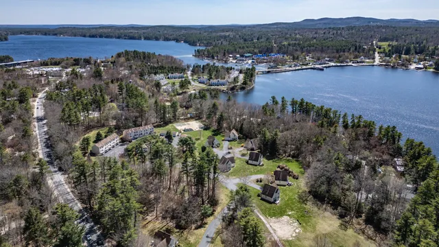 $749,900 | 21 Daffodil Court, Unit 16, Naples, ME 04055