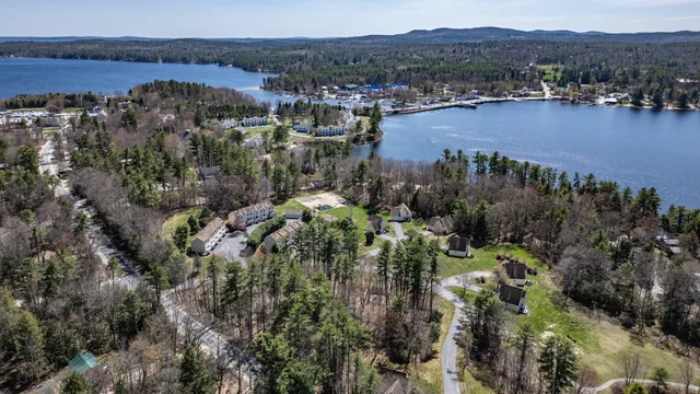 $749,900 | 21 Daffodil Court, Unit 16, Naples, ME 04055