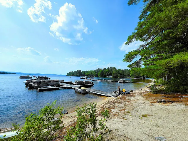 $749,900 | 21 Daffodil Court, Unit 16, Naples, ME 04055