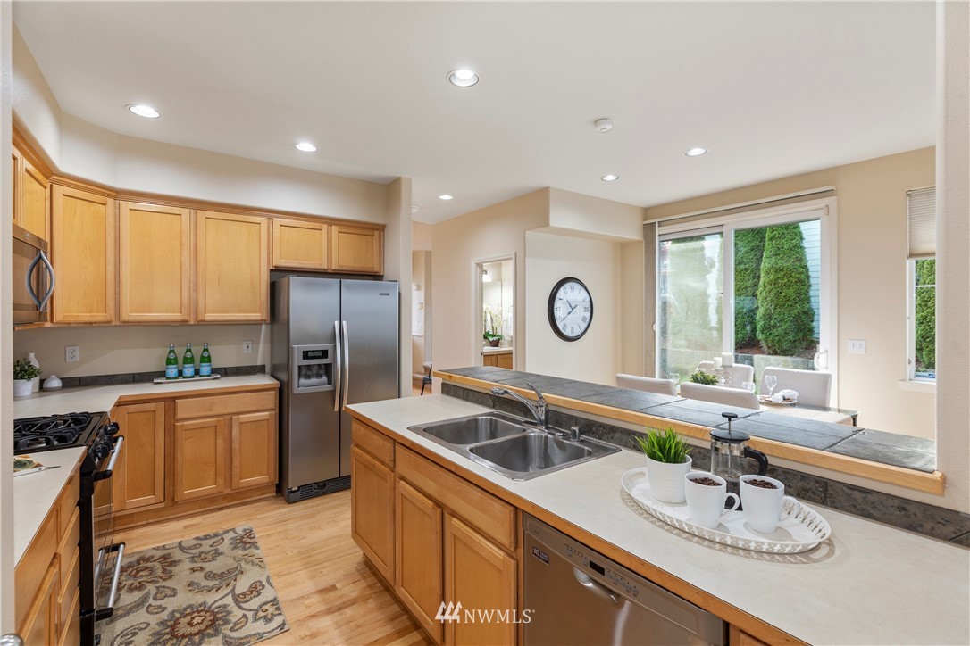 207 202nd Street Southeast Bothell, WA 98012 - Photo 7 of 25