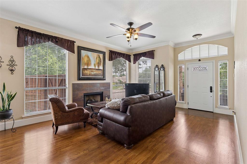 672 Raintree Circle Coppell, TX 75019 - Photo 6 of 37