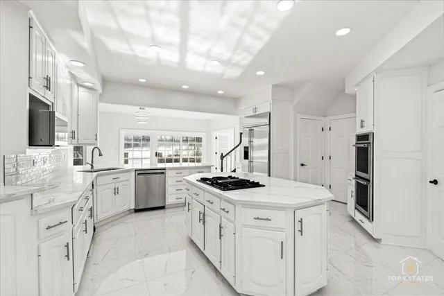 $1,299,000 | 10639 Misty Hill Road, Orland Park, IL 60462