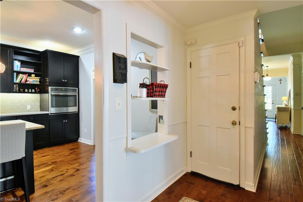 1748 Virginia Road Winston-Salem, NC 27104 - Photo 12 of 32 Gallery Image 12