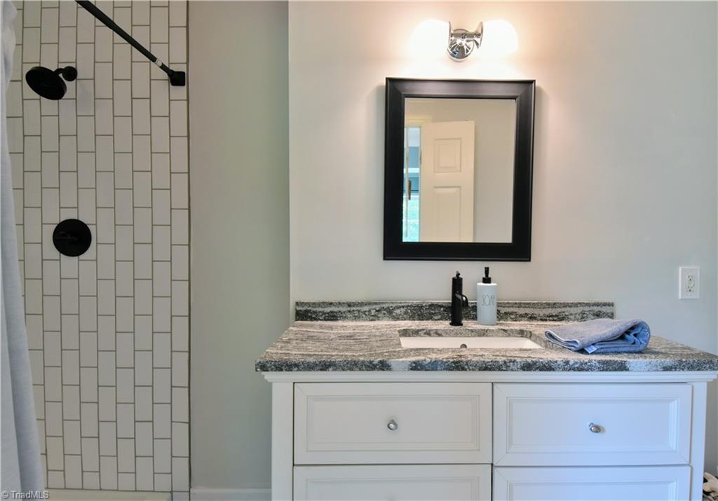 1748 Virginia Road Winston-Salem, NC 27104 - Photo 18 of 32 Gallery Image 18