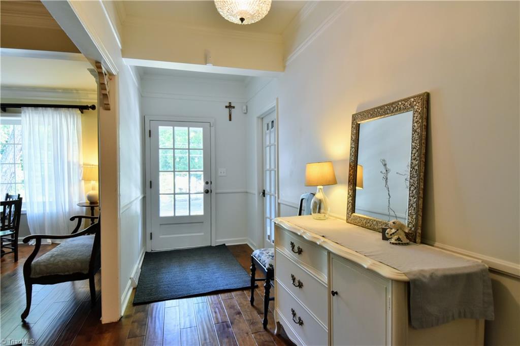 1748 Virginia Road Winston-Salem, NC 27104 - Photo 3 of 32 Gallery Image 3