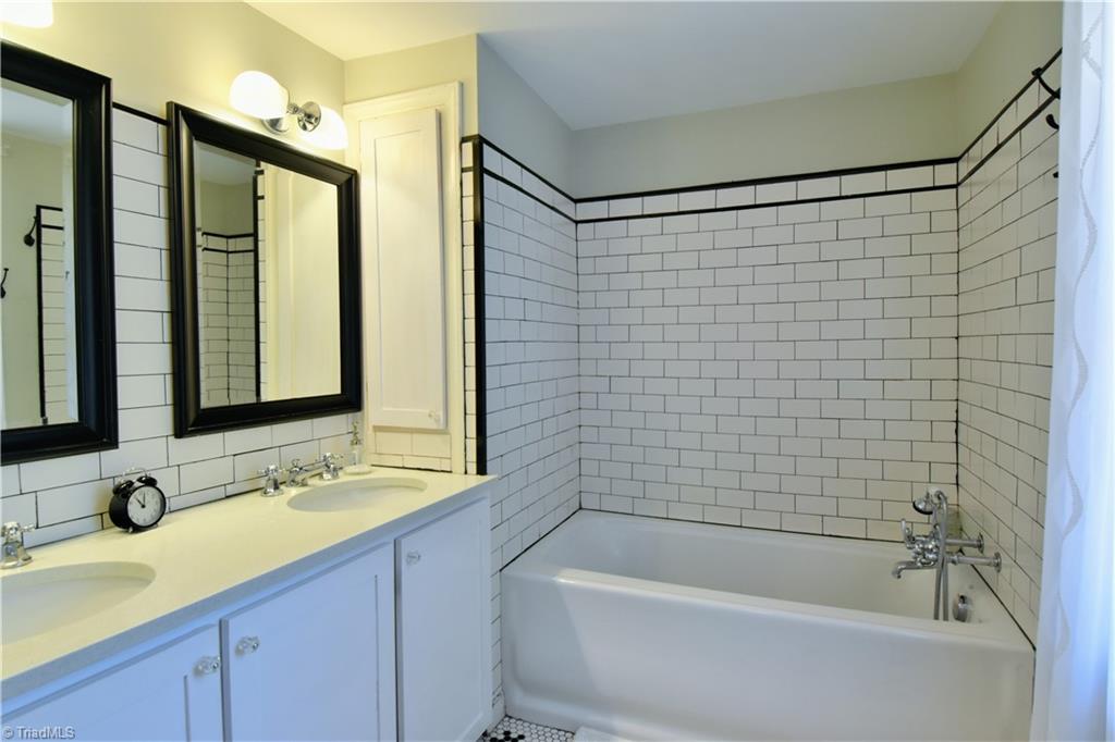 1748 Virginia Road Winston-Salem, NC 27104 - Photo 24 of 32 Gallery Image 24