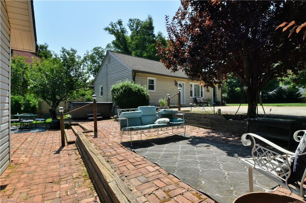1748 Virginia Road Winston-Salem, NC 27104 - Photo 27 of 32 Gallery Image 27