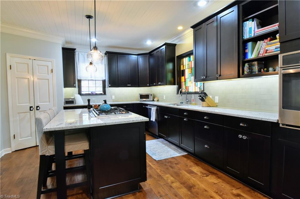 1748 Virginia Road Winston-Salem, NC 27104 - Photo 9 of 32 Gallery Image 9