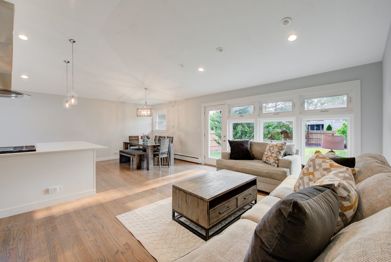 531 North Seminary Avenue Park Ridge, IL 60068 - Photo 3 of 27