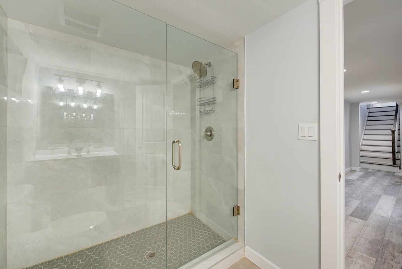 531 North Seminary Avenue Park Ridge, IL 60068 - Photo 22 of 27