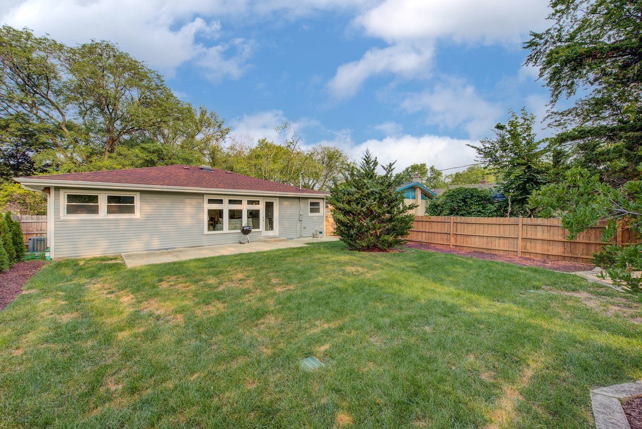 531 North Seminary Avenue Park Ridge, IL 60068 - Photo 26 of 27