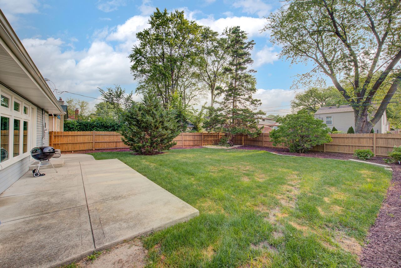 531 North Seminary Avenue Park Ridge, IL 60068 - Photo 27 of 27