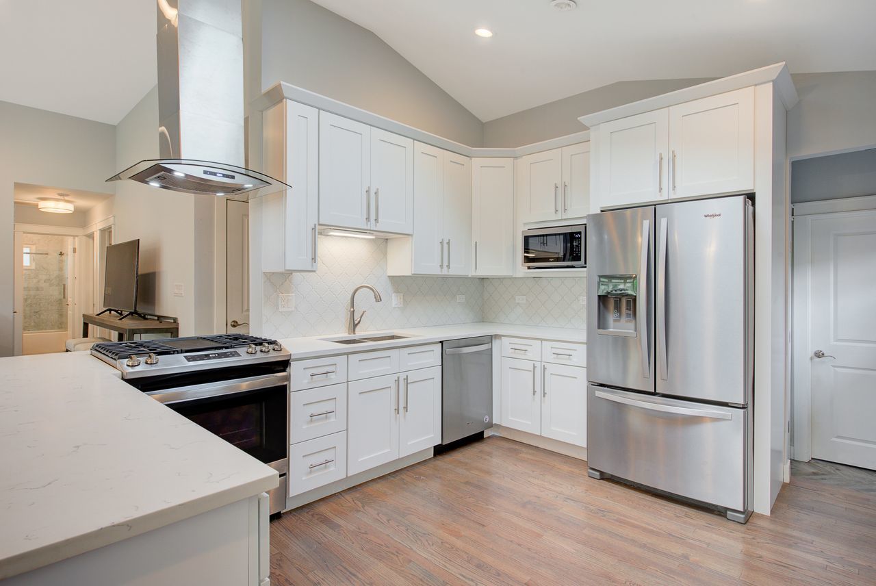 531 North Seminary Avenue Park Ridge, IL 60068 - Photo 8 of 27