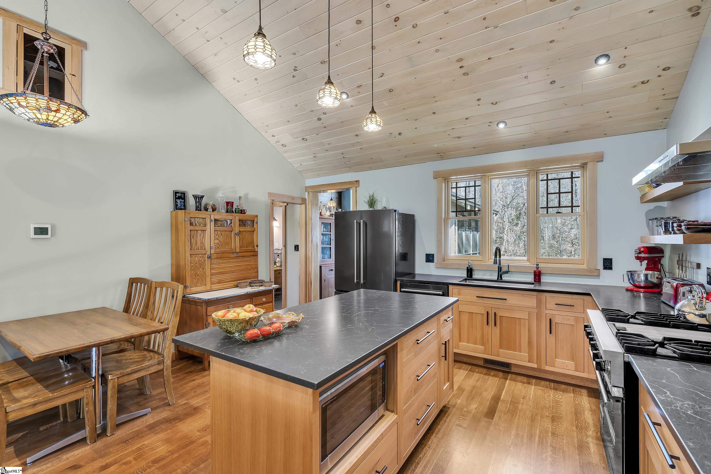304 Dacusville Road Marietta, SC 29661 - Photo 7 of 29