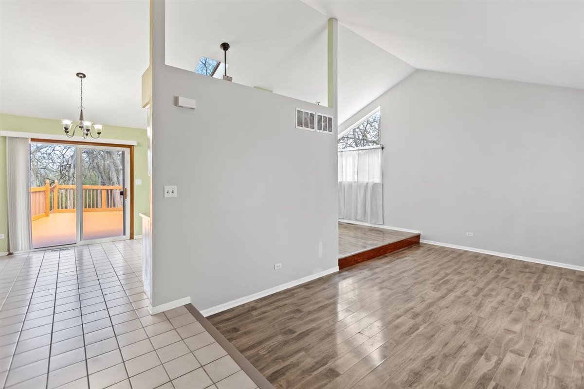 131 Churn Road Matteson, IL 60443 - Photo 3 of 22