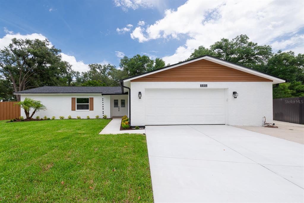 501 Hillpine Way Brandon, FL 33510 - Photo 3 of 44